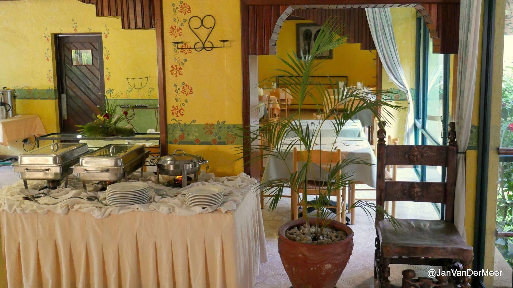 Gorillas City Centre Hotel Kigali Eksteriør billede